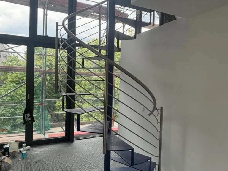 Instagram post from oliver_soentgerath. This post is in position 5.
